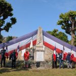Photographie de commémoration : le Monument aux morts